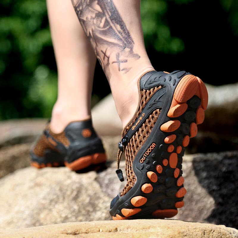 Table Tennis Japan Store - Trekking Gunung Sepatu Olahraga Pria Basket